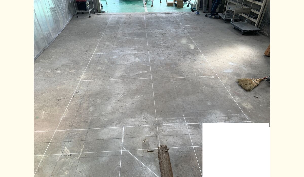 s-B0309004